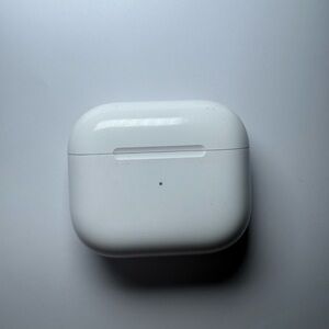 Apple AirPods 3rd Generation (Lightning) Preowned